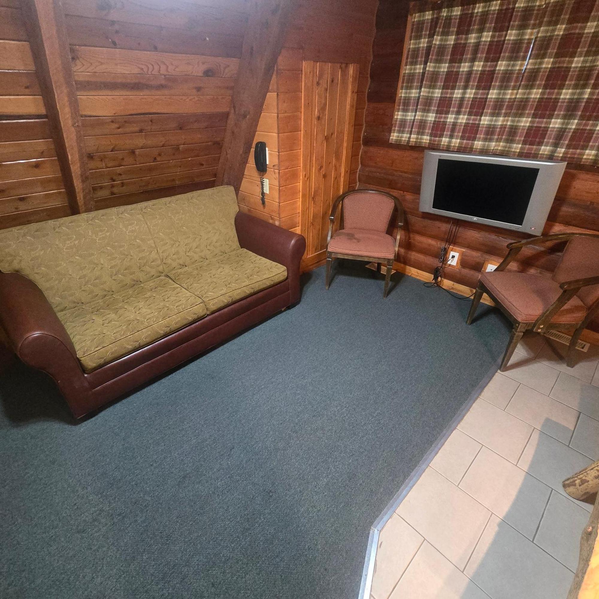 Jared'S Wild Rose Ranch Resort Island Park Room photo