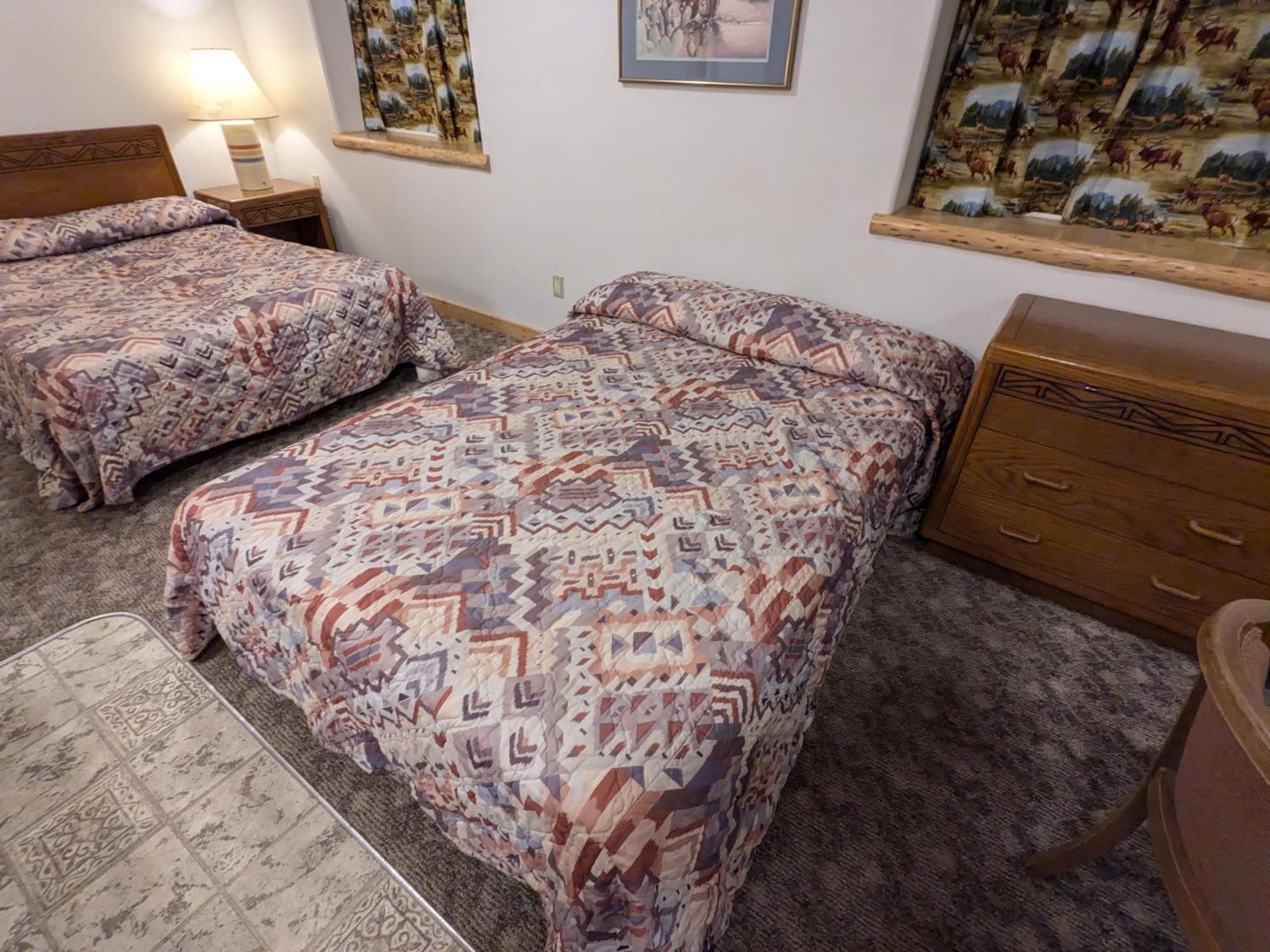 Jared'S Wild Rose Ranch Resort Island Park Room photo