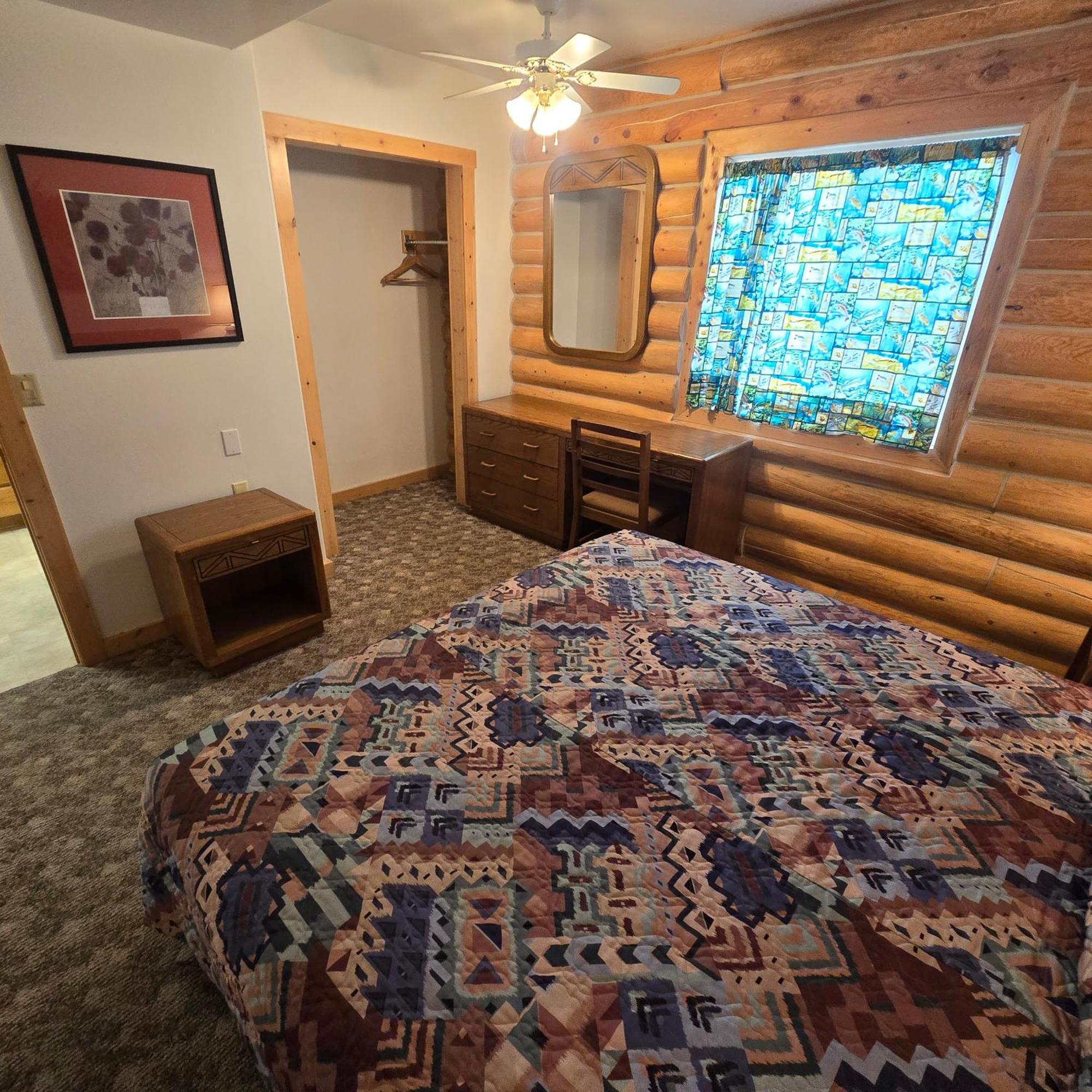 Jared'S Wild Rose Ranch Resort Island Park Room photo