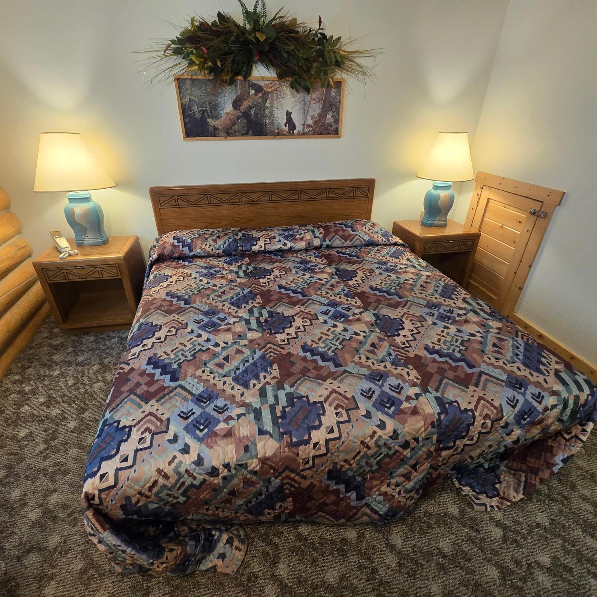 Jared'S Wild Rose Ranch Resort Island Park Room photo