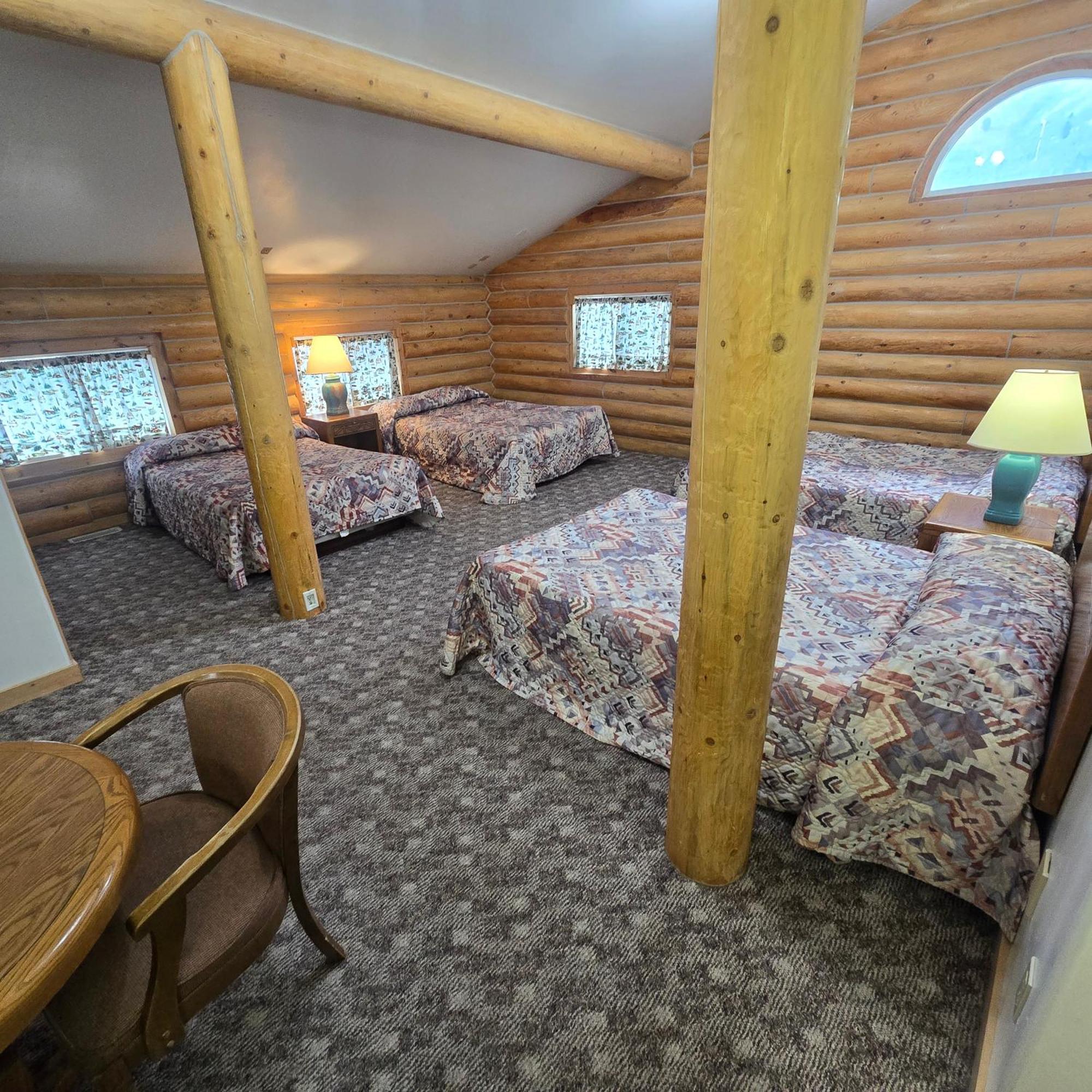 Jared'S Wild Rose Ranch Resort Island Park Room photo