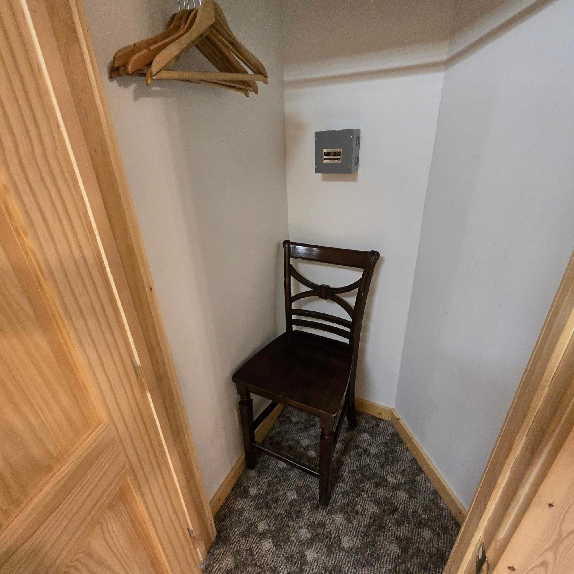 Jared'S Wild Rose Ranch Resort Island Park Room photo