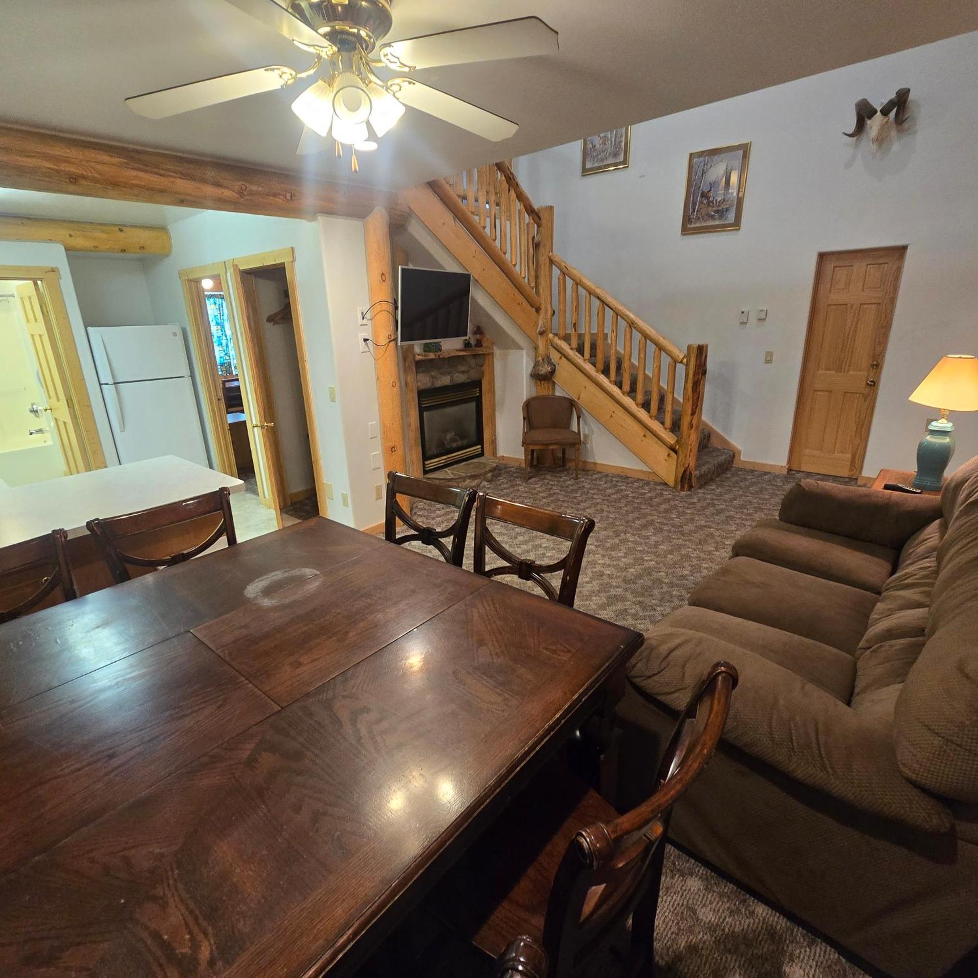 Jared'S Wild Rose Ranch Resort Island Park Room photo