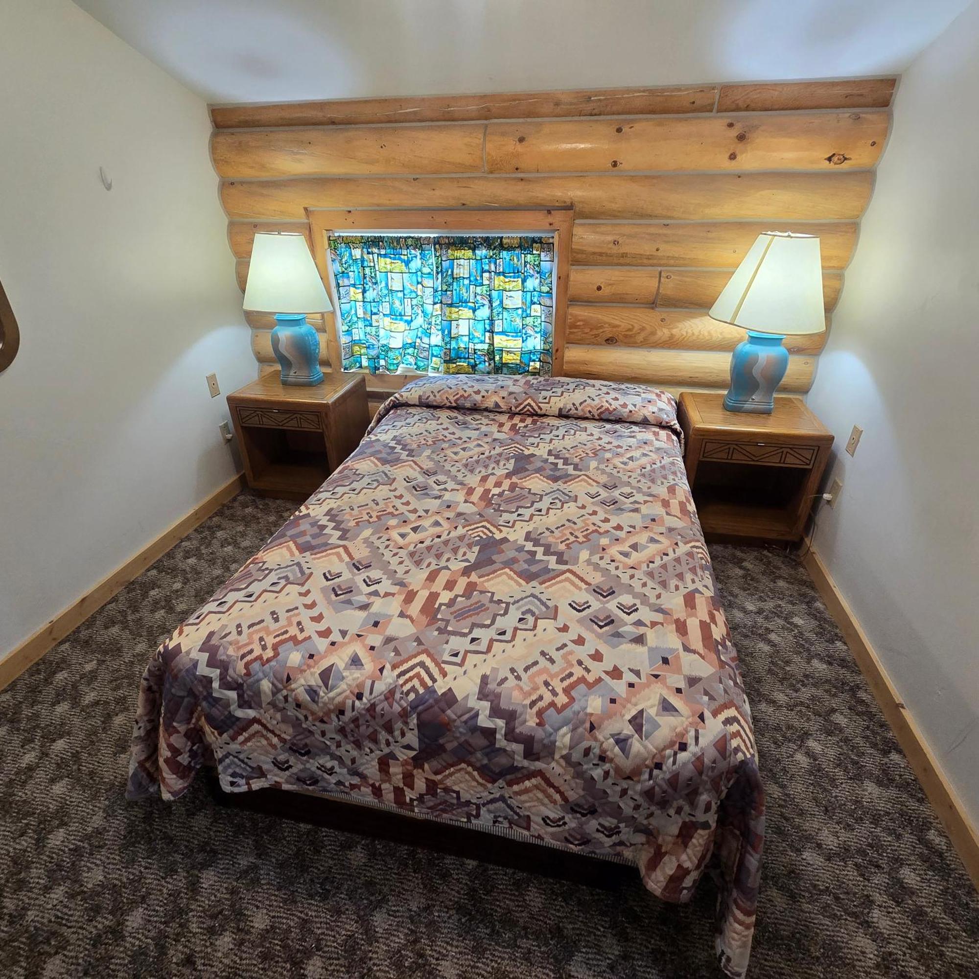 Jared'S Wild Rose Ranch Resort Island Park Room photo